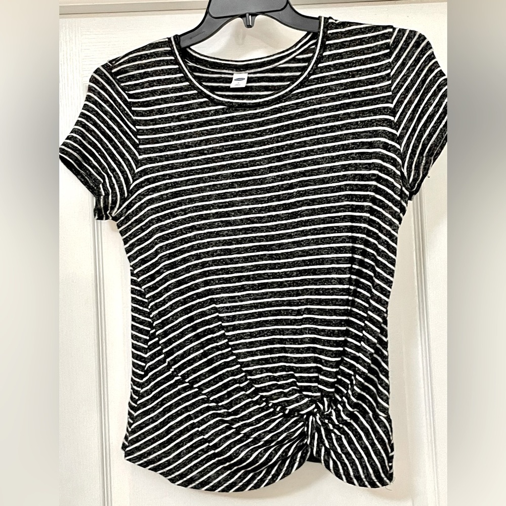 EUC Old Navy T-Shirt